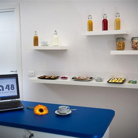 B&B Pika 48 Наполи Екстериор снимка